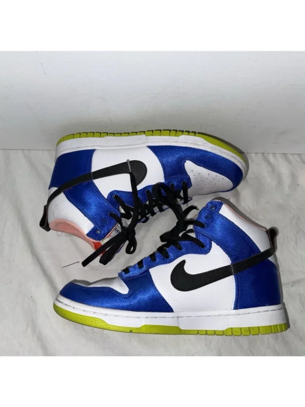 Nike Dunk High Women’s Satin Blue DV2185-100 Sz 8.5